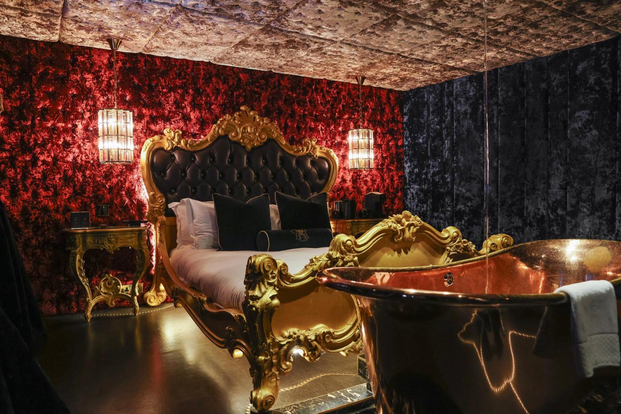 Crazy Bear Beaconsfield Hotell Eksteriør bilde